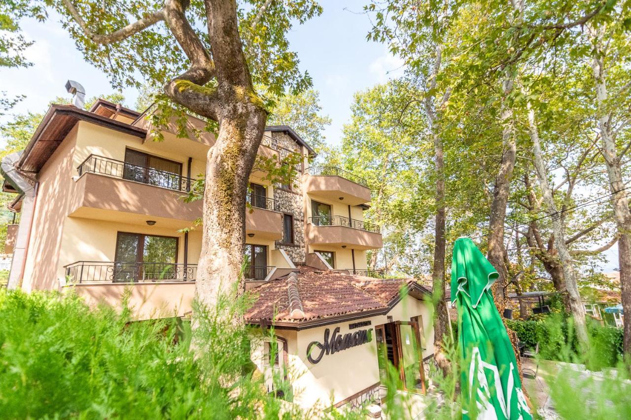 Eco Hotel Momata Kolarovo Exteriör bild