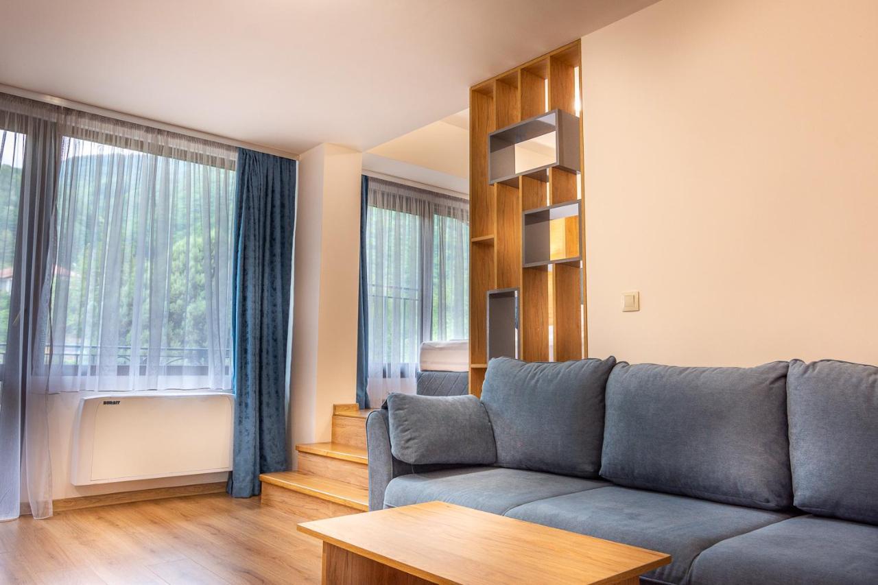 Eco Hotel Momata Kolarovo Exteriör bild